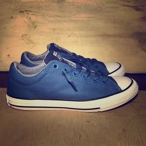 Kids Converse Chuck Taylor Low Madison Size 5Y